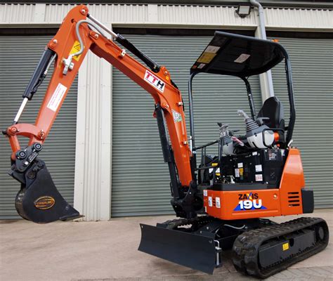 HITACHI ZX19U